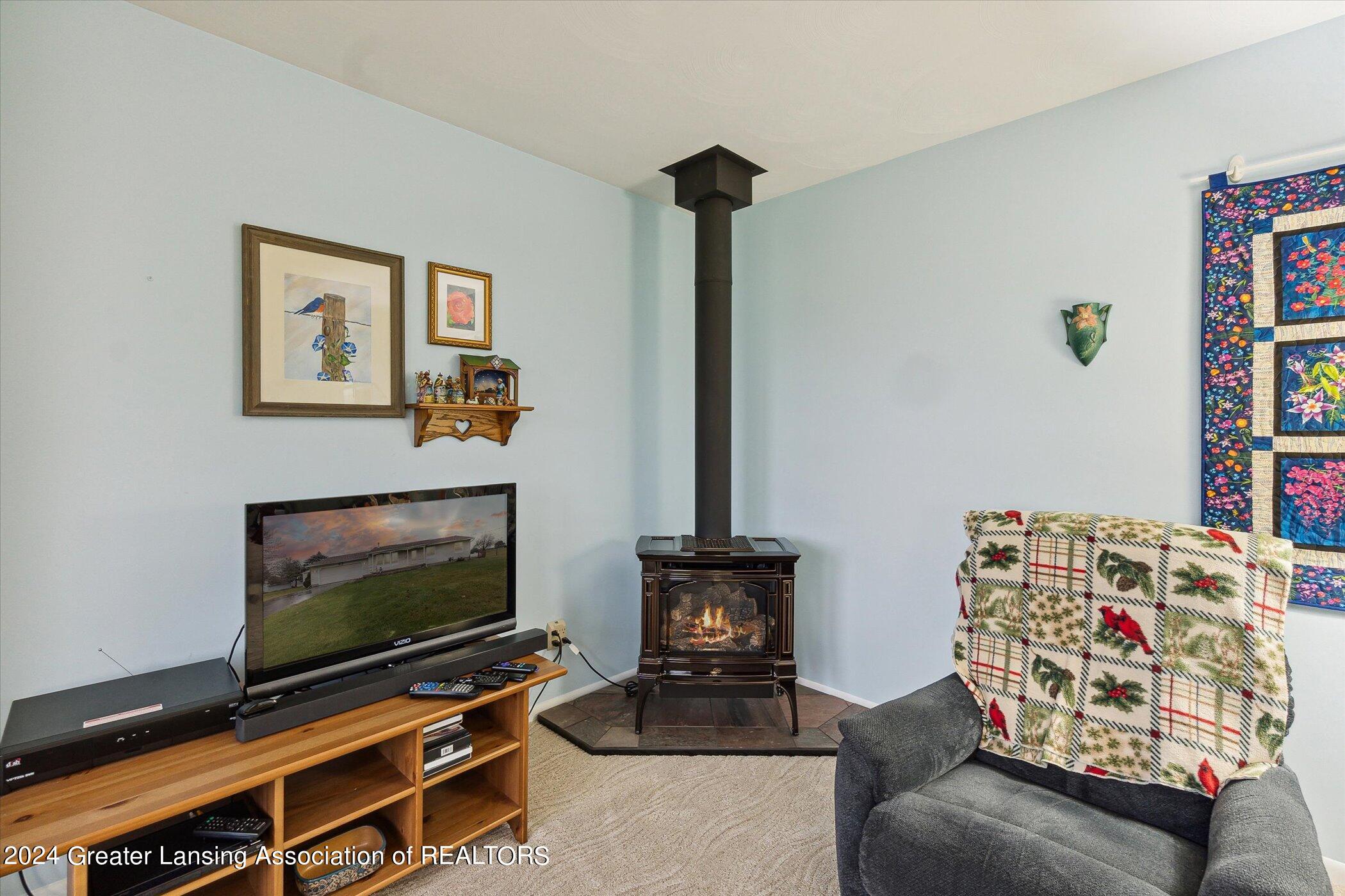 3055 East Round Lake Road Dewitt, MI 48820 - Photo 9 of 49 09-3055-E-Round-Lake-Rd-DeWitt-MI-48820-