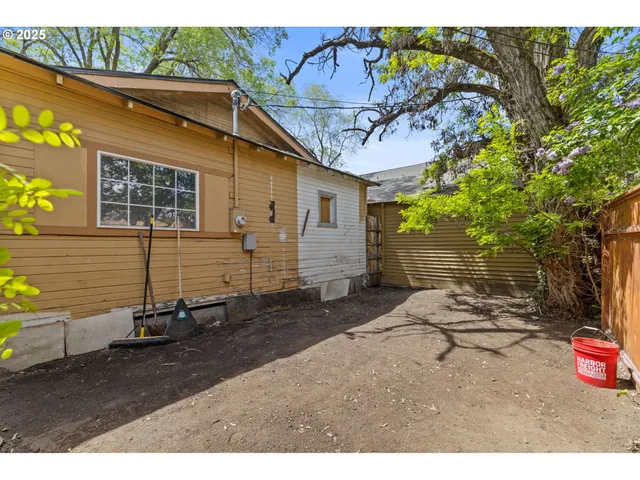 $895,000 | 530 Northwest Georgia Avenue, Bend, OR 97703