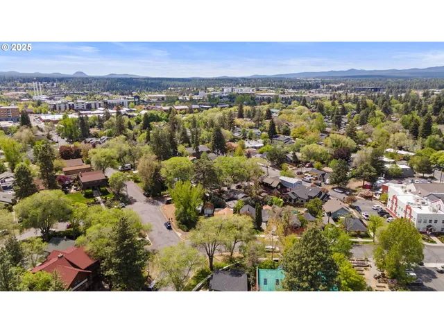 $895,000 | 530 Northwest Georgia Avenue, Bend, OR 97703