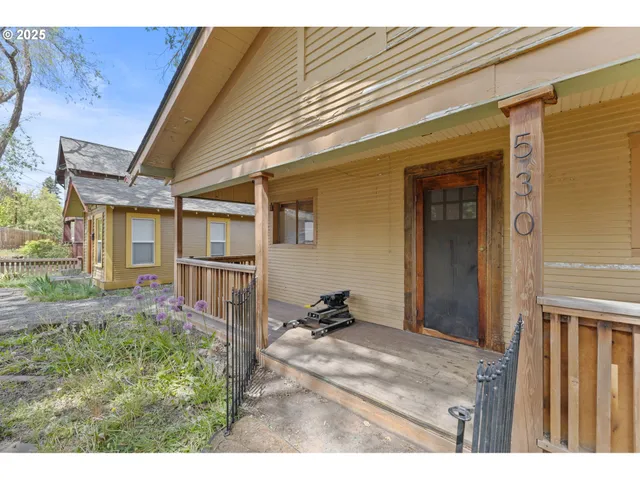 $895,000 | 530 Northwest Georgia Avenue, Bend, OR 97703