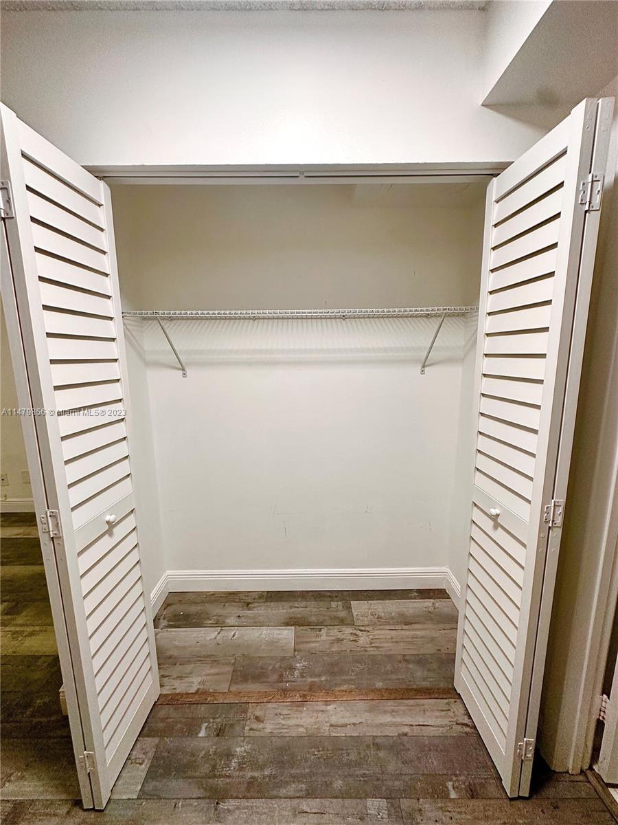 530 South Park Road, Unit 1711 Hollywood, FL 33021 - Photo 15 of 25 a view of entryway with stairs