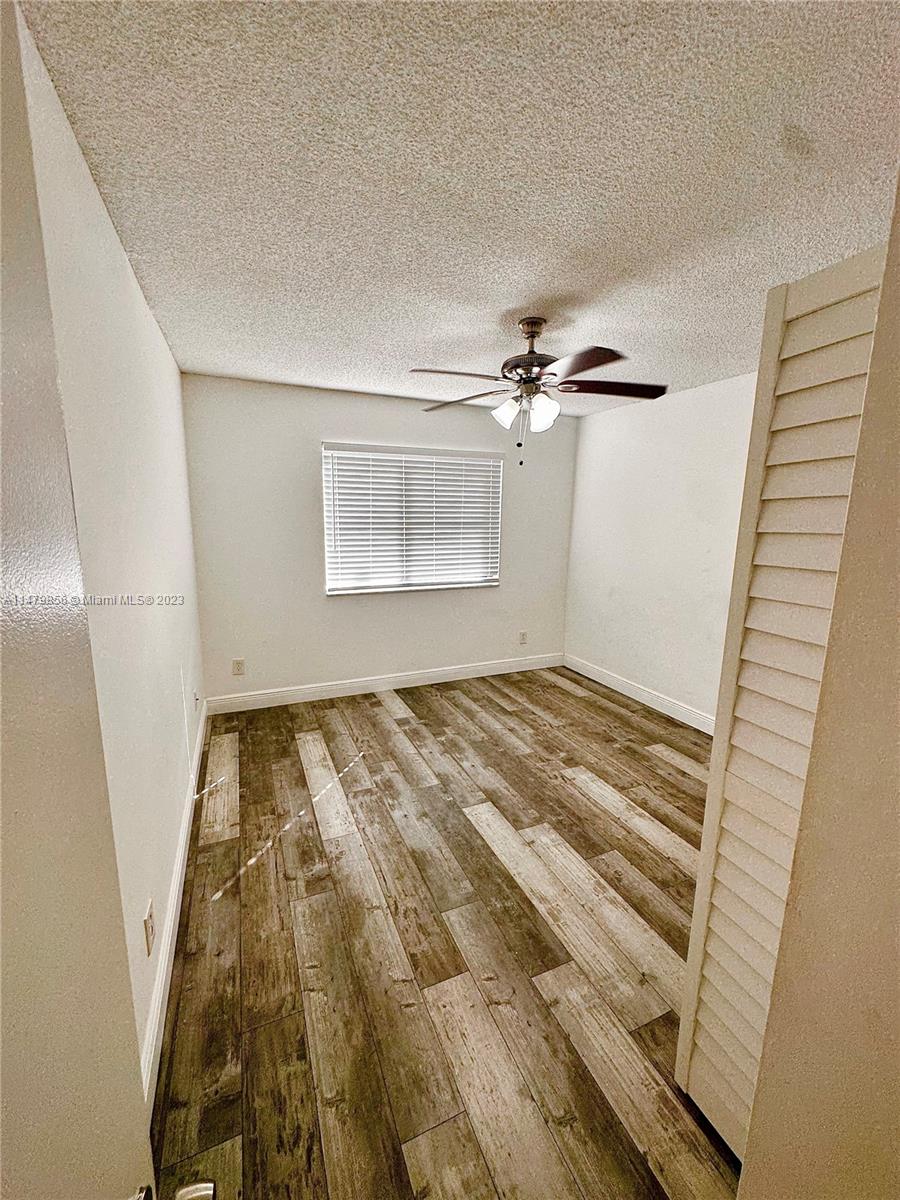 530 South Park Road, Unit 1711 Hollywood, FL 33021 - Photo 10 of 25 a view of a room