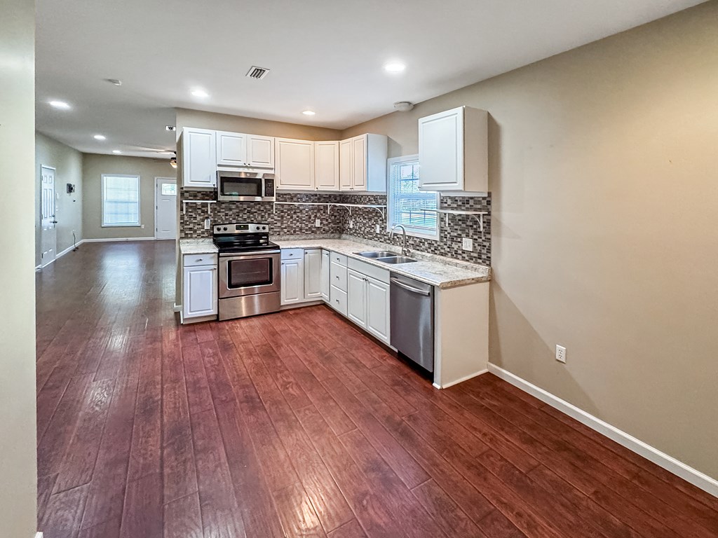 336 Main Street Ashford, AL 36312 - Photo 9 of 28
