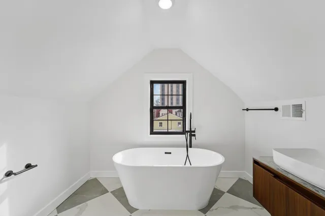 $1,149,800 | 8608 2nd Avenue, North Bergen, NJ 07047