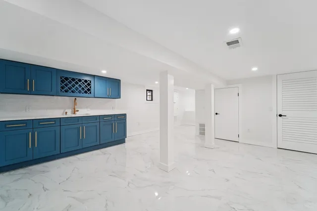 $1,149,800 | 8608 2nd Avenue, North Bergen, NJ 07047