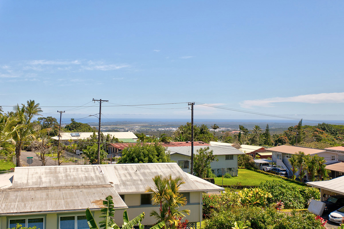 24 Wawai Loop Hilo, HI 96720 - Photo 2 of 28