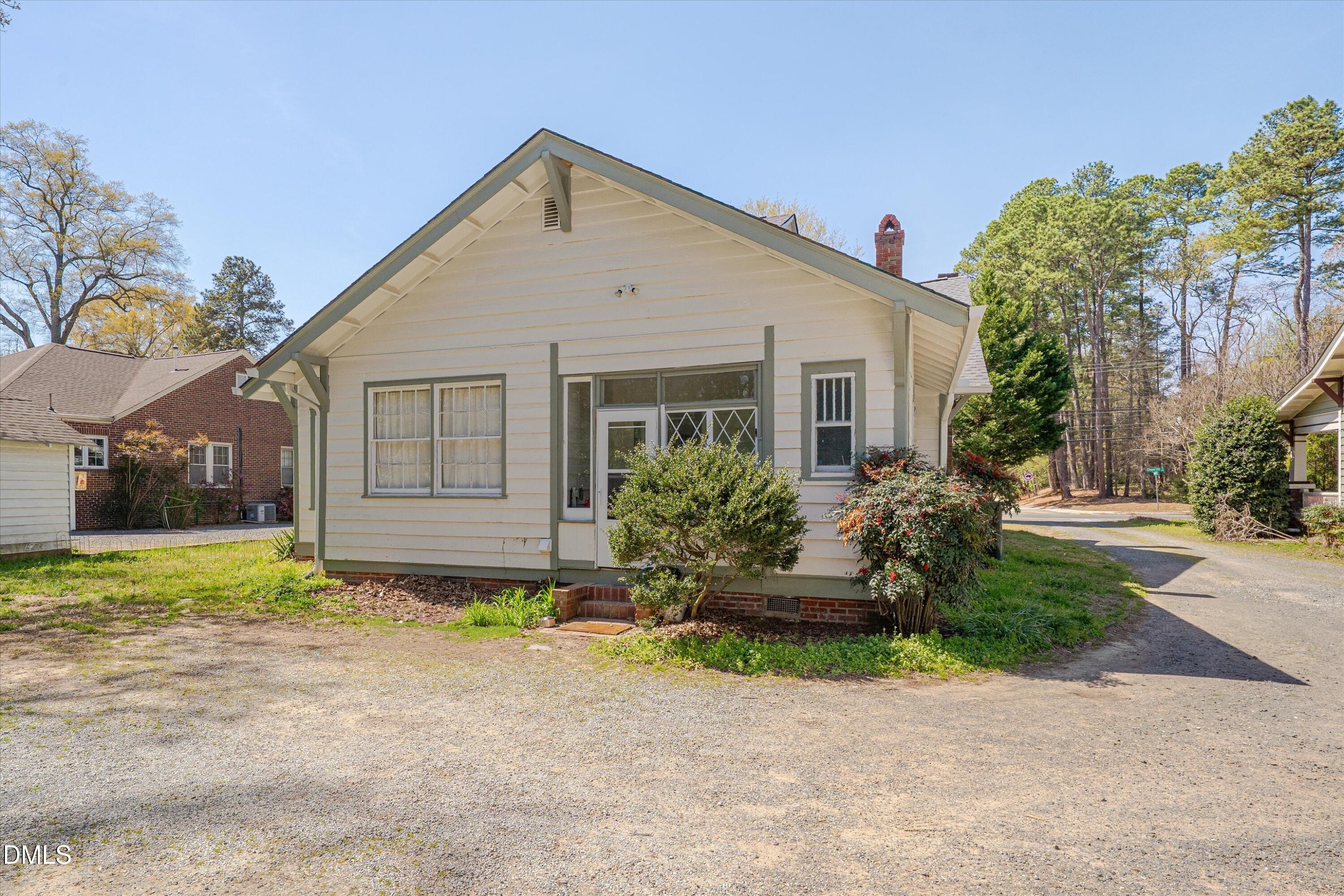 2607 Chapel Hill Road Durham, NC 27707 - Photo 27 of 28