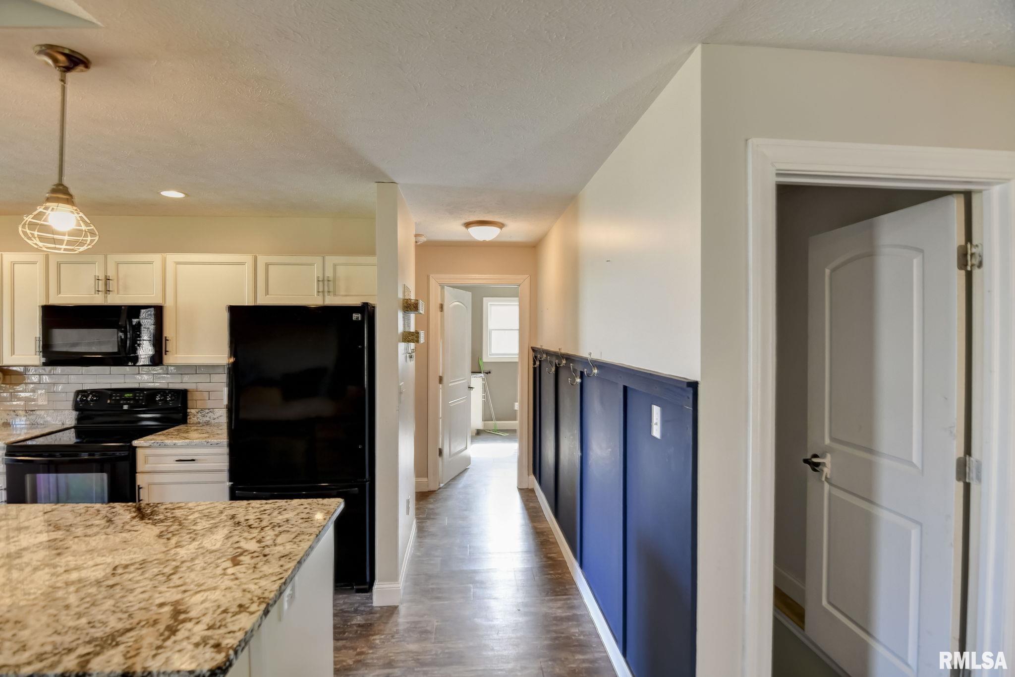 400 Park Street Rochester, IL 62563 - Photo 16 of 33