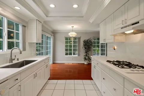$2,295,000 | 3010 Stoner Avenue, Los Angeles, CA 90066