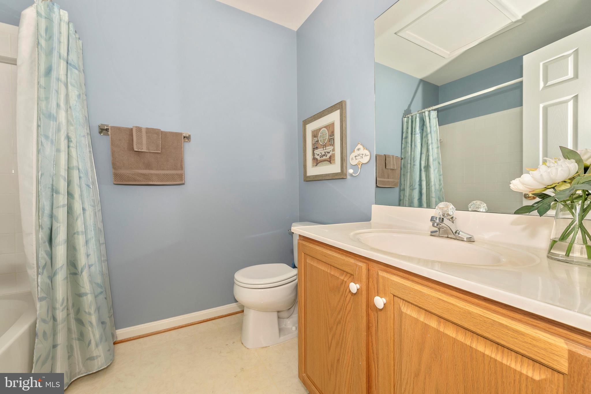 11237 Country Club Road New Market, MD 21774 - Photo 30 of 48 Upper Level Full Bath