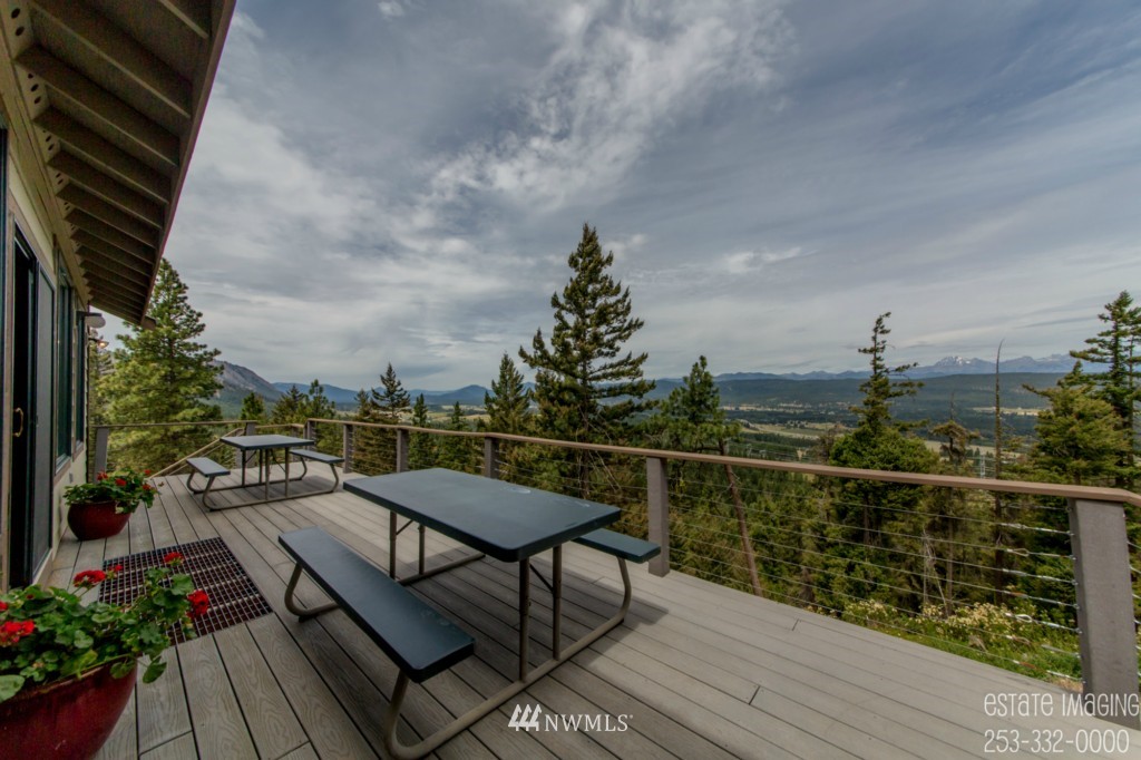 531 Thornton View Road Cle Elum, WA 98922 - Photo 3 of 25 Gallery Image 3