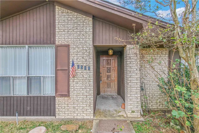 a view of front door of house