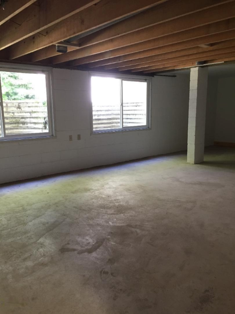 18332 Ridge Road New Buffalo, MI 49117 - Photo 14 of 18 daylight basement