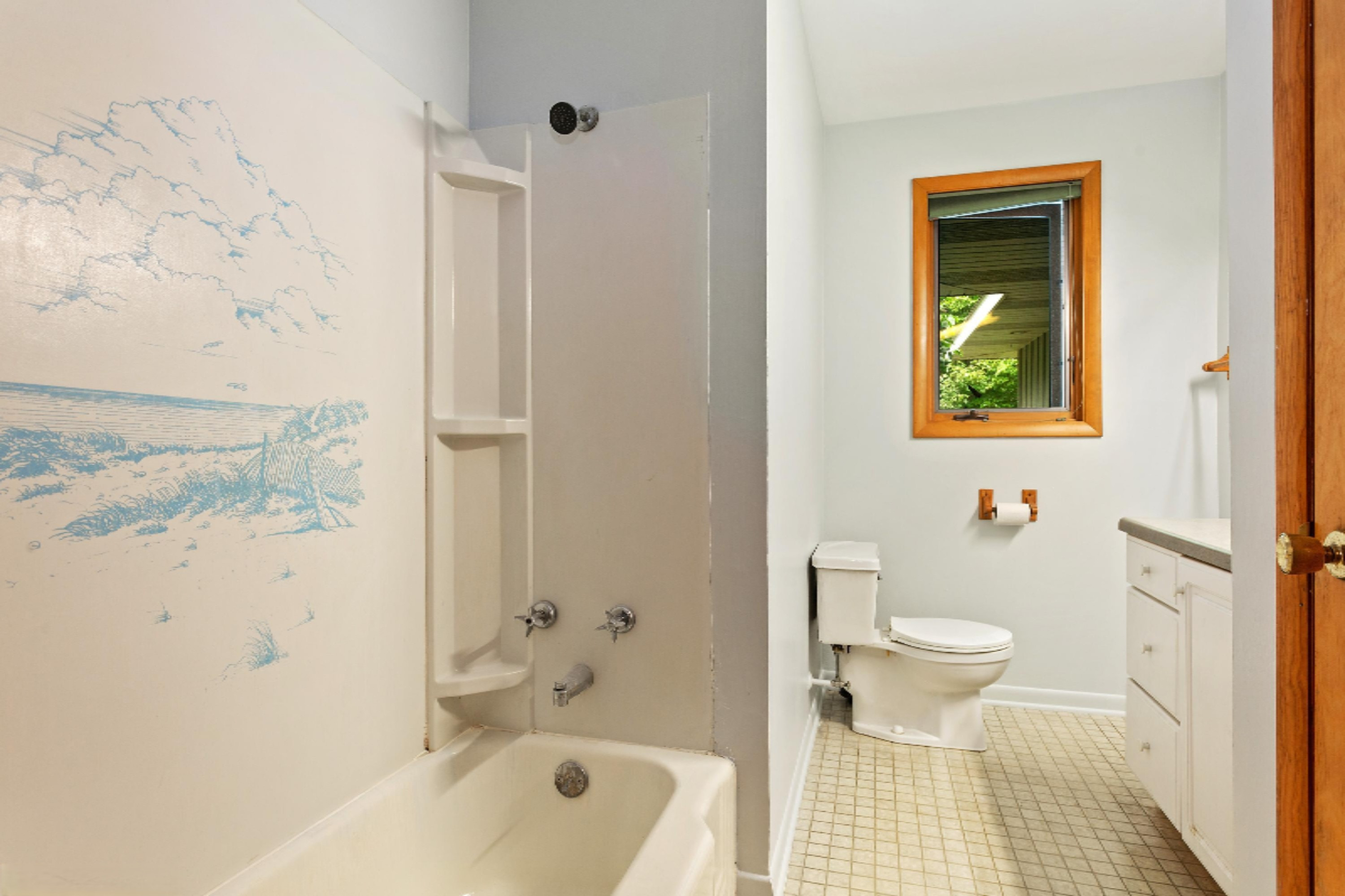 18332 Ridge Road New Buffalo, MI 49117 - Photo 10 of 18 10_18332RidgeRd_8_Bathroom_HiRes