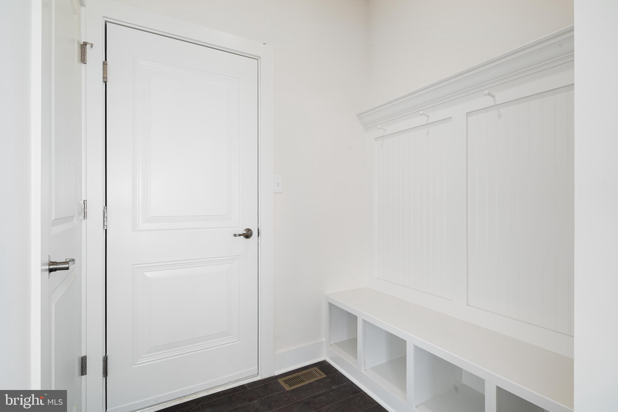 160 Hammersmith Way Bear, DE 19701 - Photo 2 of 13