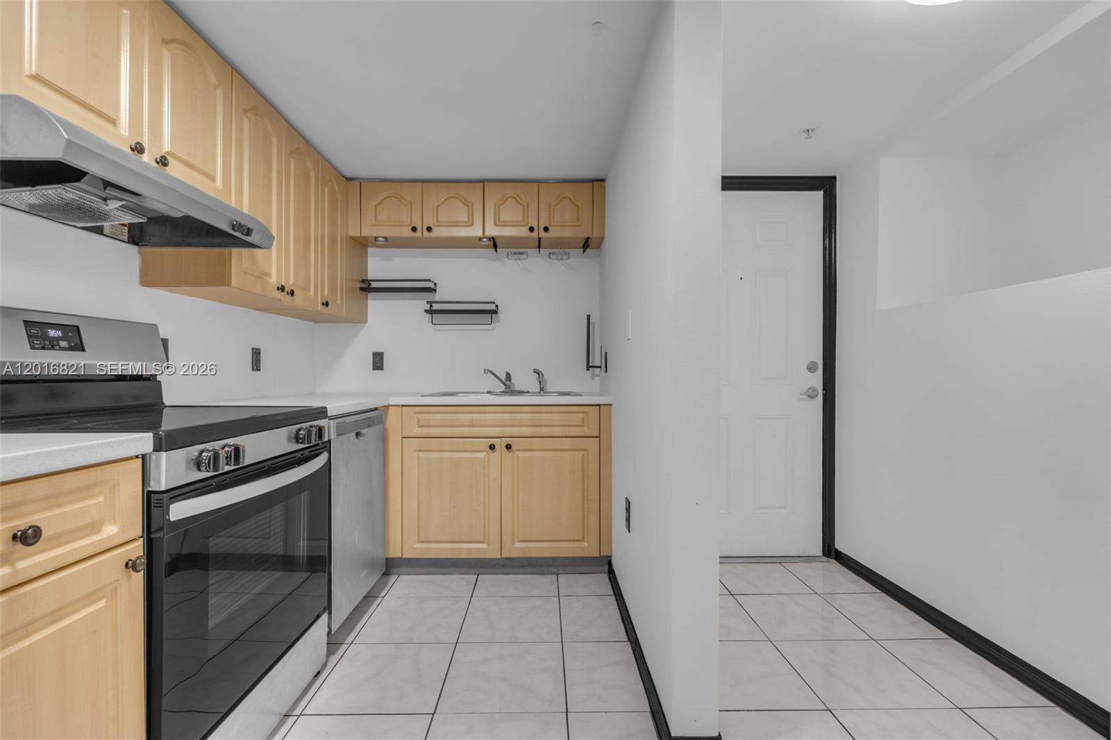 102 Southwest 6th Avenue, Unit 201 Miami, FL 33130 - Photo 5 of 25