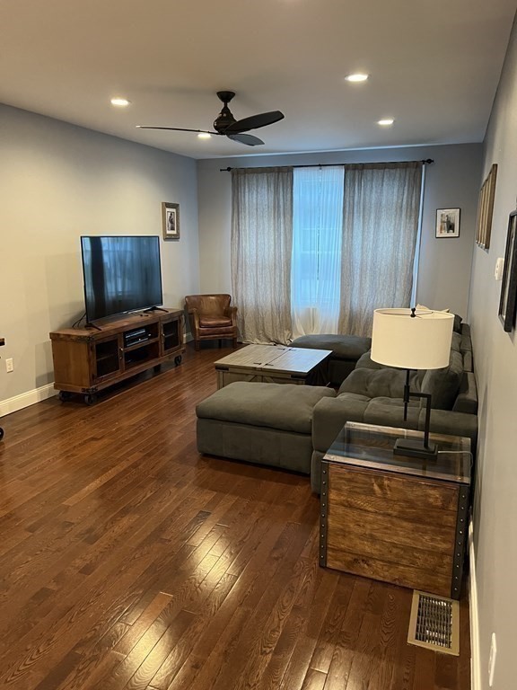 32 Colonial Road Webster, MA 01570 - Photo 13 of 34