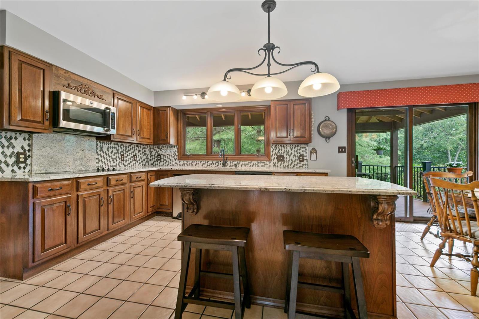 24 Chesterfield Lakes Road Chesterfield, MO 63005 - Photo 13 of 49 Gallery Image 13