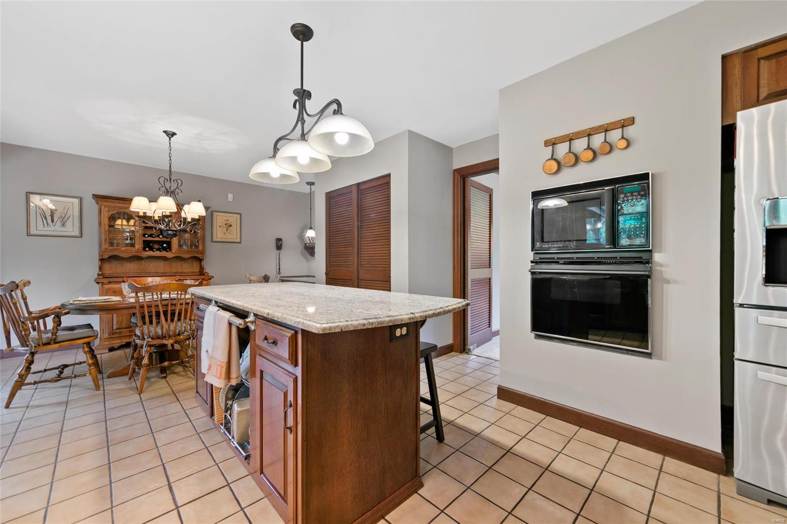 24 Chesterfield Lakes Road Chesterfield, MO 63005 - Photo 15 of 49 Gallery Image 15