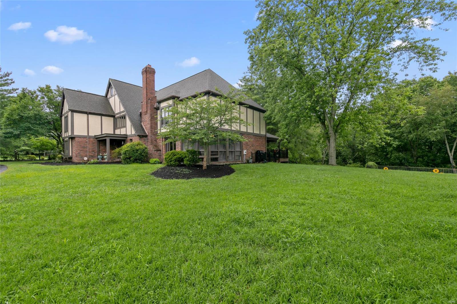 24 Chesterfield Lakes Road Chesterfield, MO 63005 - Photo 40 of 49 Gallery Image 40