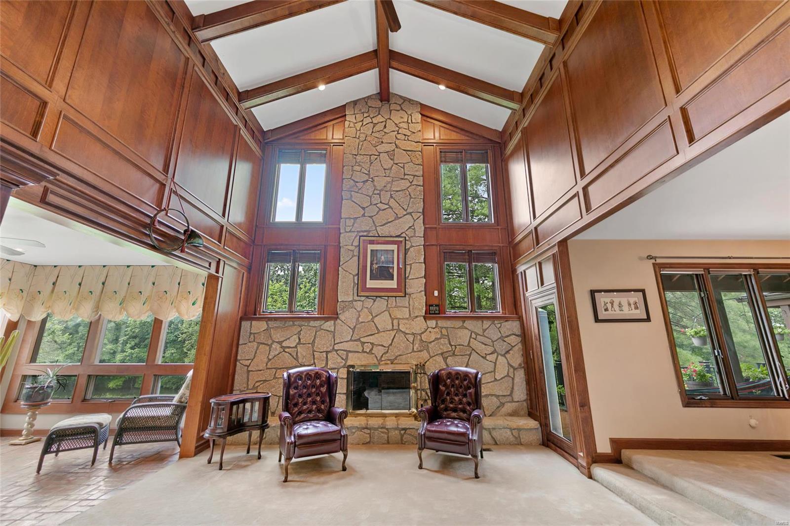 24 Chesterfield Lakes Road Chesterfield, MO 63005 - Photo 5 of 49 Gallery Image 5