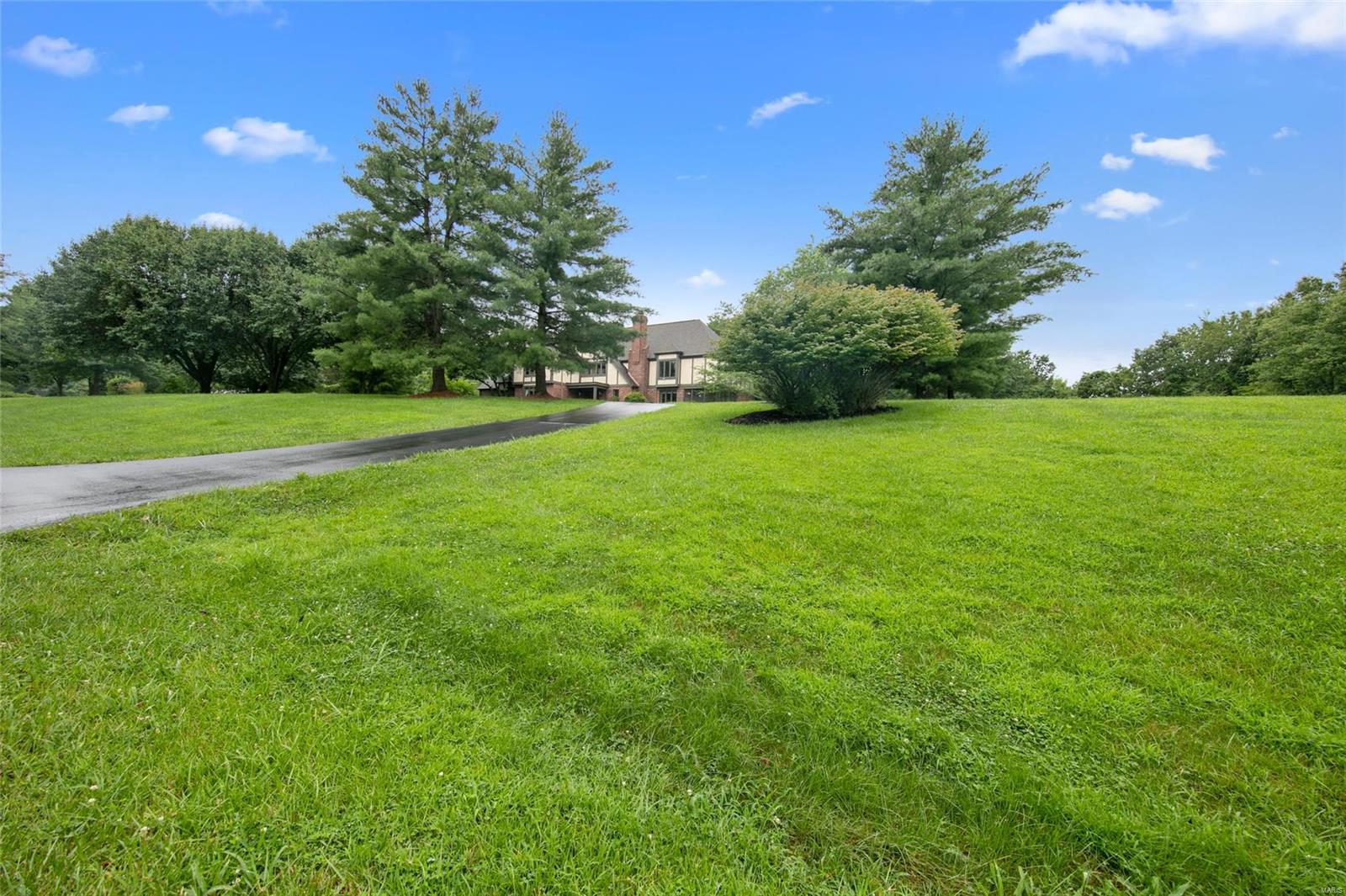 24 Chesterfield Lakes Road Chesterfield, MO 63005 - Photo 43 of 49 Gallery Image 43