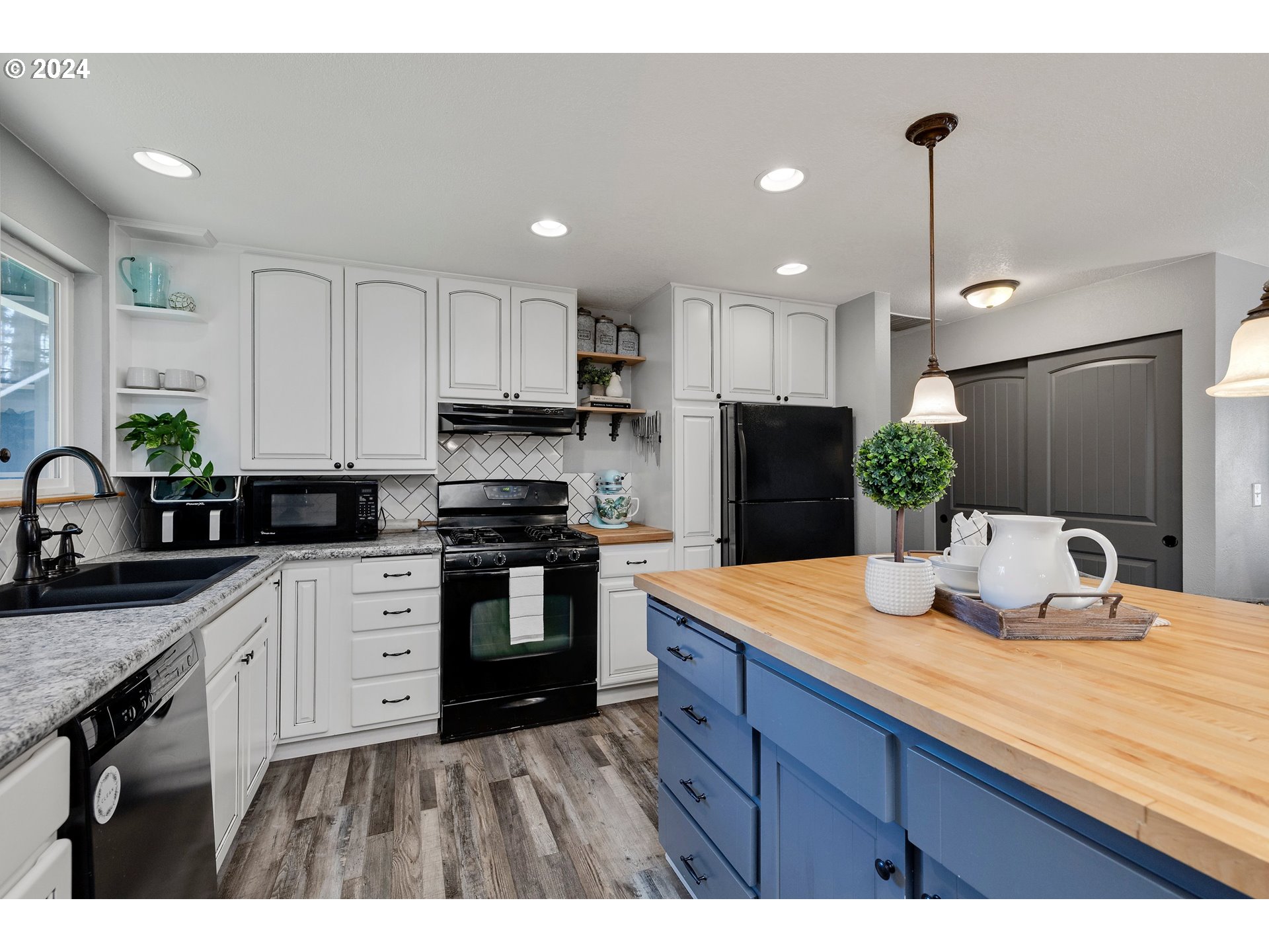 636 Hartke Loop Oregon City, OR 97045 - Photo 10 of 26 Gallery Image 10