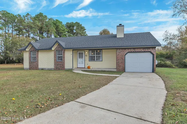 $232,000 | 406 Singletree Court, Jacksonville, NC 28540