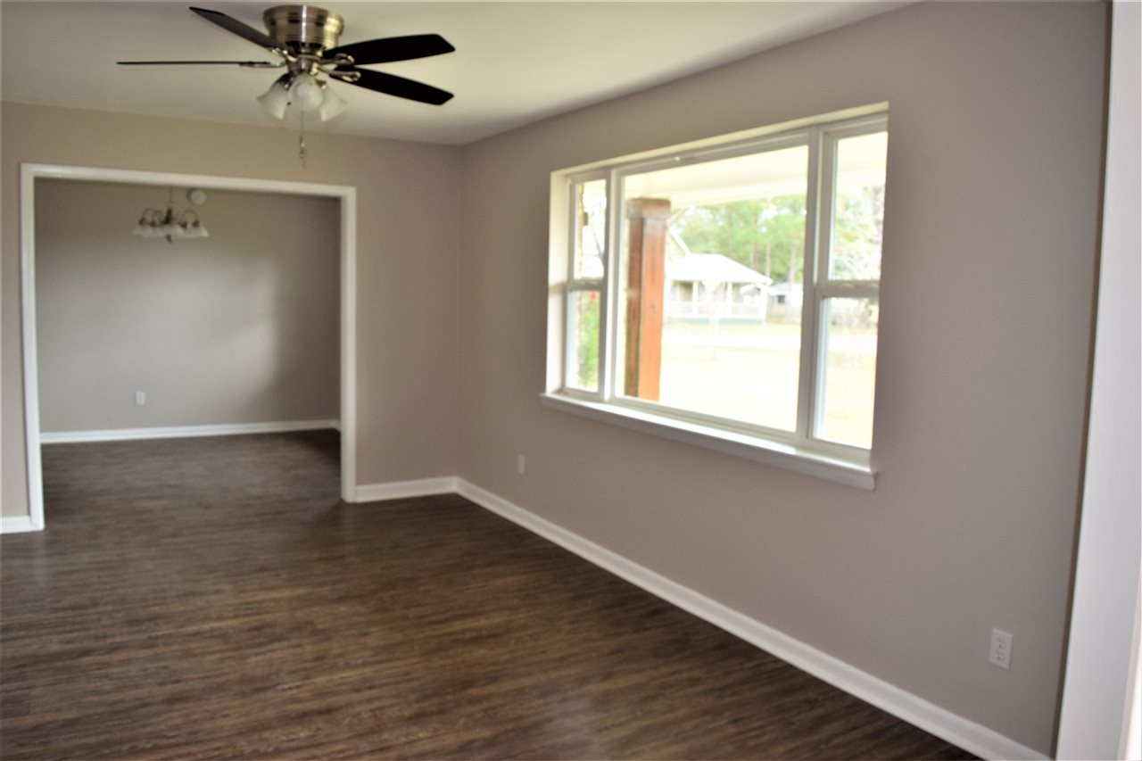 22209 6th Street Silverhill, AL 36576 - Photo 16 of 28