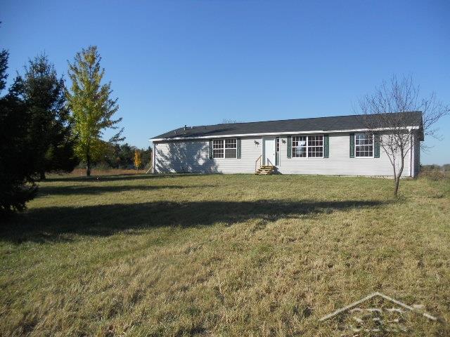 22280 Gratiot Road Merrill, MI 48637 - Photo 1 of 27 31334249.JPG