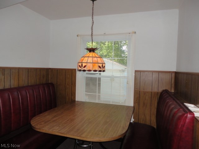 5103 Snow Road Cleveland, OH 44134 - Photo 13 of 32