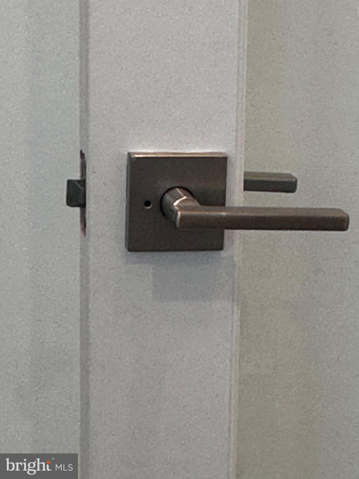 2504 West Peninsula Drive, Unit A Baltimore, MD 21207 - Photo 10 of 33 a close view of dresser