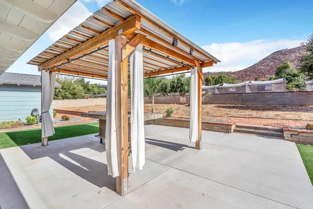 988 Pepper Drive El Cajon, CA 92021 - Photo 10 of 41