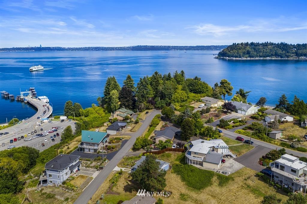4205 Ridgecrest Way Southeast Port Orchard, WA 98366 - Photo 3 of 33 Gallery Image 3