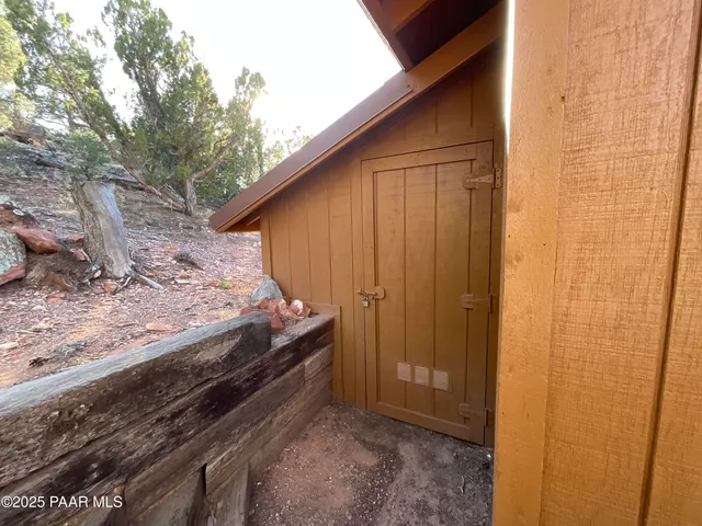 $349,000 | 34460 West Via De Oro Parkway, Seligman, AZ 86337