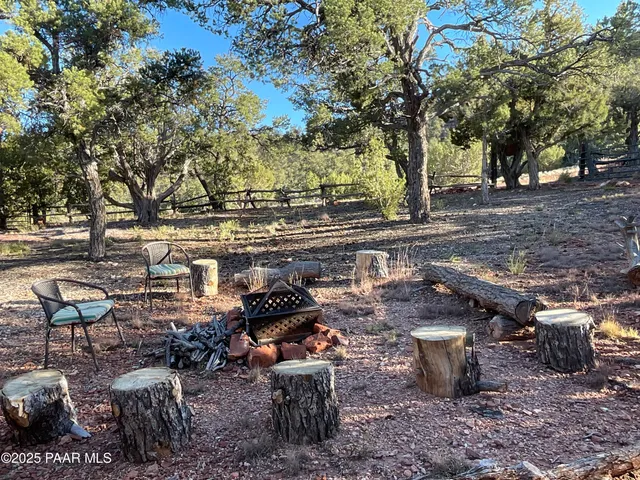 $349,000 | 34460 West Via De Oro Parkway, Seligman, AZ 86337