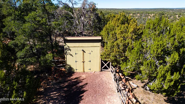 $349,000 | 34460 West Via De Oro Parkway, Seligman, AZ 86337