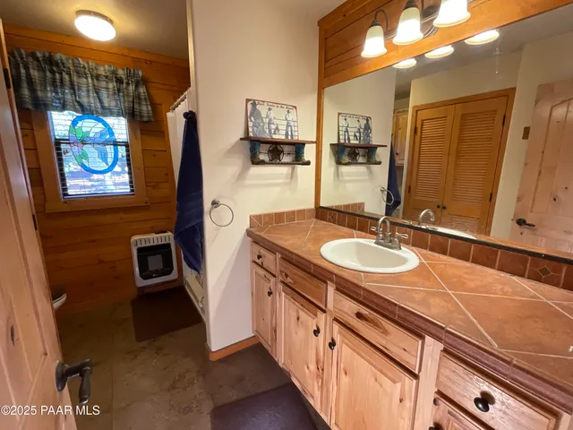 $349,000 | 34460 West Via De Oro Parkway, Seligman, AZ 86337