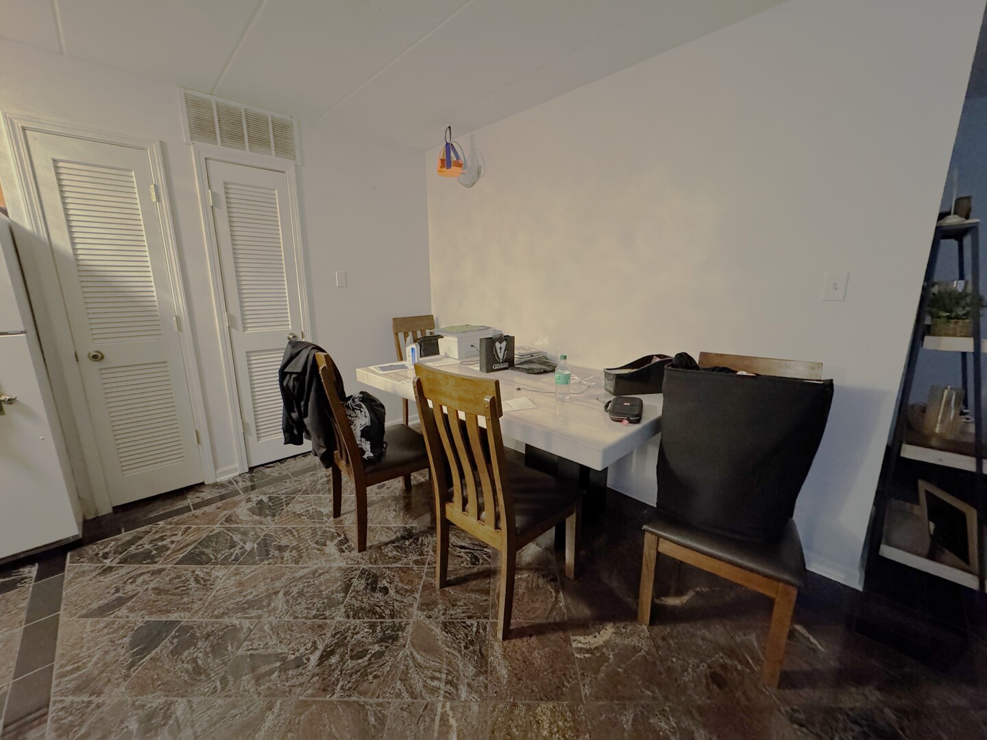 10840 Kilpatrick Avenue, Unit 1NW Oak Lawn, IL 60453 - Photo 5 of 11 a view of a dining room with furniture