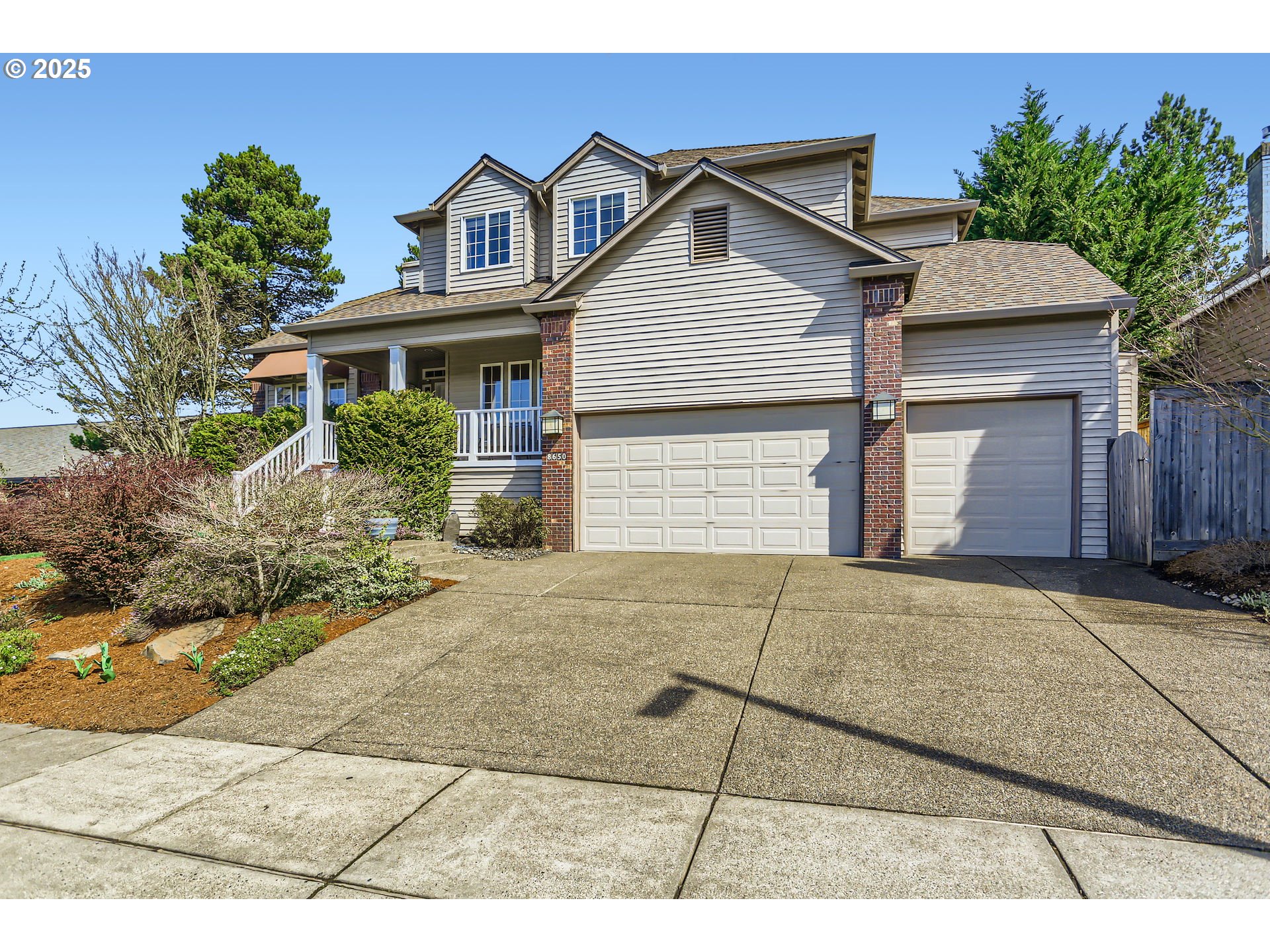 8650 Southwest Turquoise Loop Beaverton, OR 97007 - Photo 2 of 35 Gallery Image 2