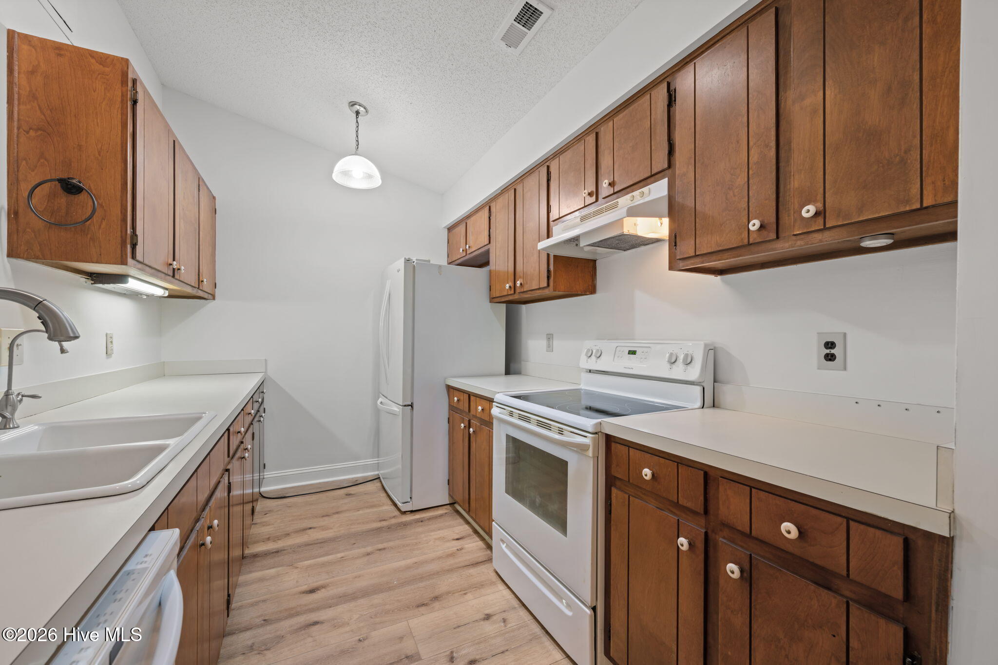 1117 Gilgo Road Oriental, NC 28571 - Photo 10 of 49 29-web-or-mls-DSC_9343