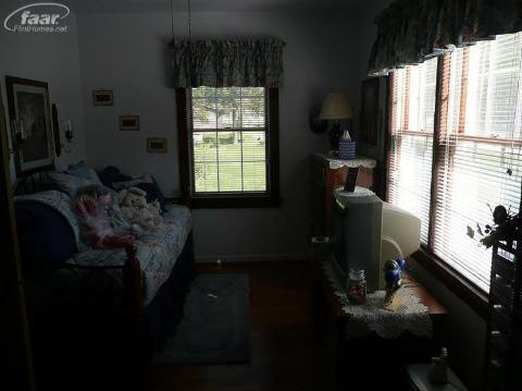 10433 East Richfield Road Davison, MI 48423 - Photo 16 of 20 20257210-15.JPG