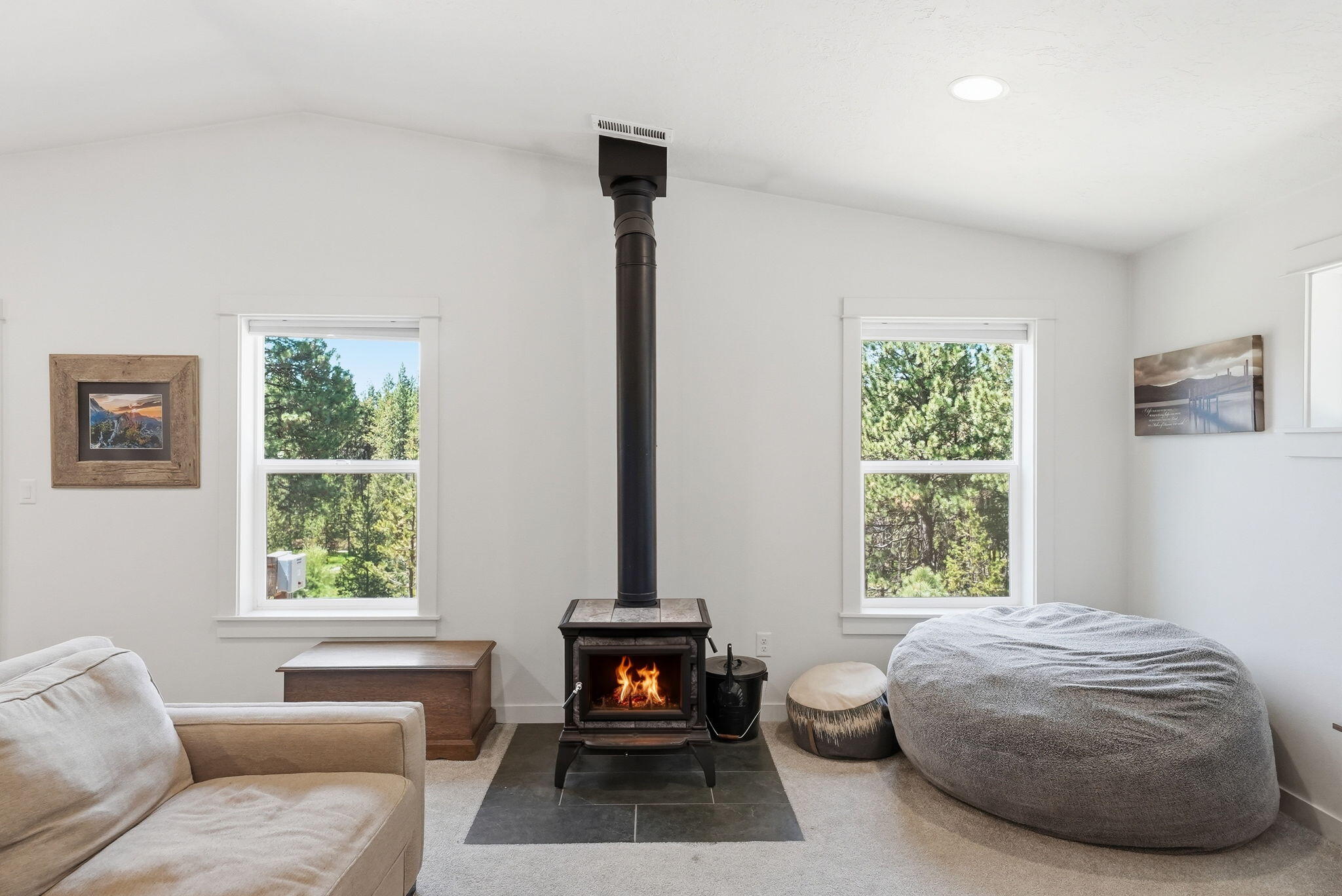 54453 Foster Road Bend, OR 97707 - Photo 12 of 43 54453 Foster Rd
