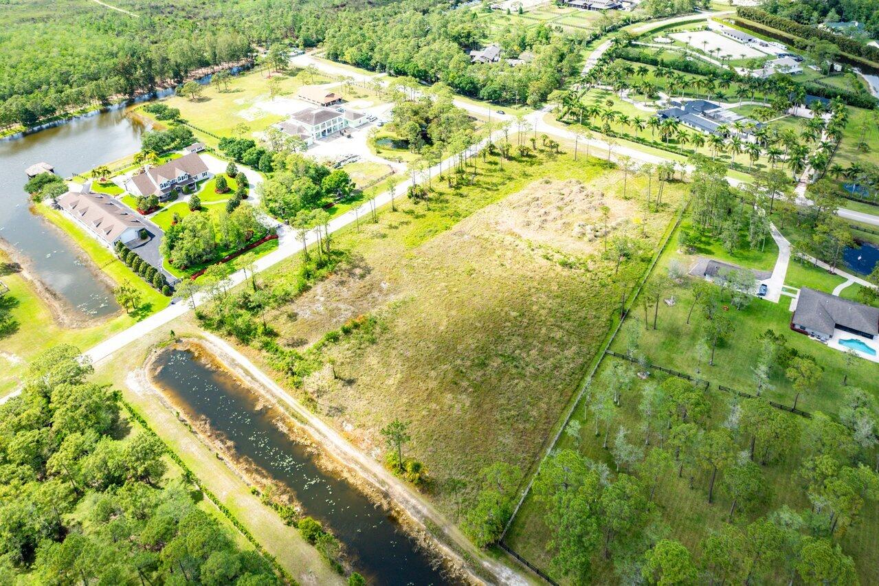 6248 Homeland Road Lake Worth, FL 33449 - Photo 13 of 22 a view of a yard with plants