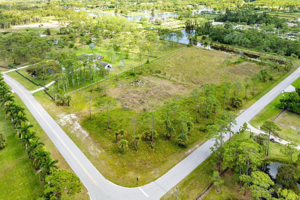 6248 Homeland Road Lake Worth, FL 33449 - Photo 2 of 22 a view of a pool