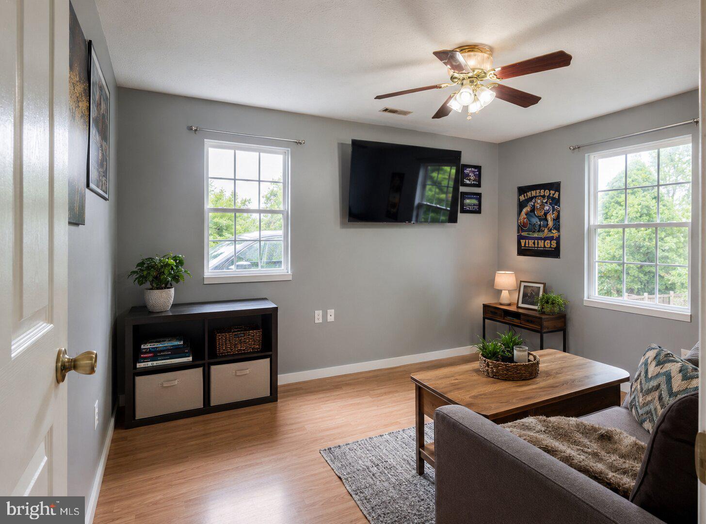 11419 Oak Grove Road Bristol, VA 24202 - Photo 17 of 36 a living room with furniture and a flat screen tv