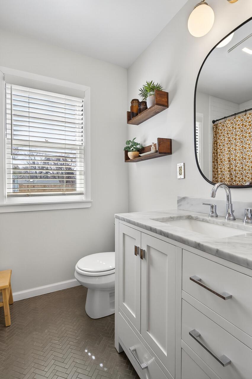 1200 Leland Road East St. Paul, MN 55109 - Photo 4 of 44