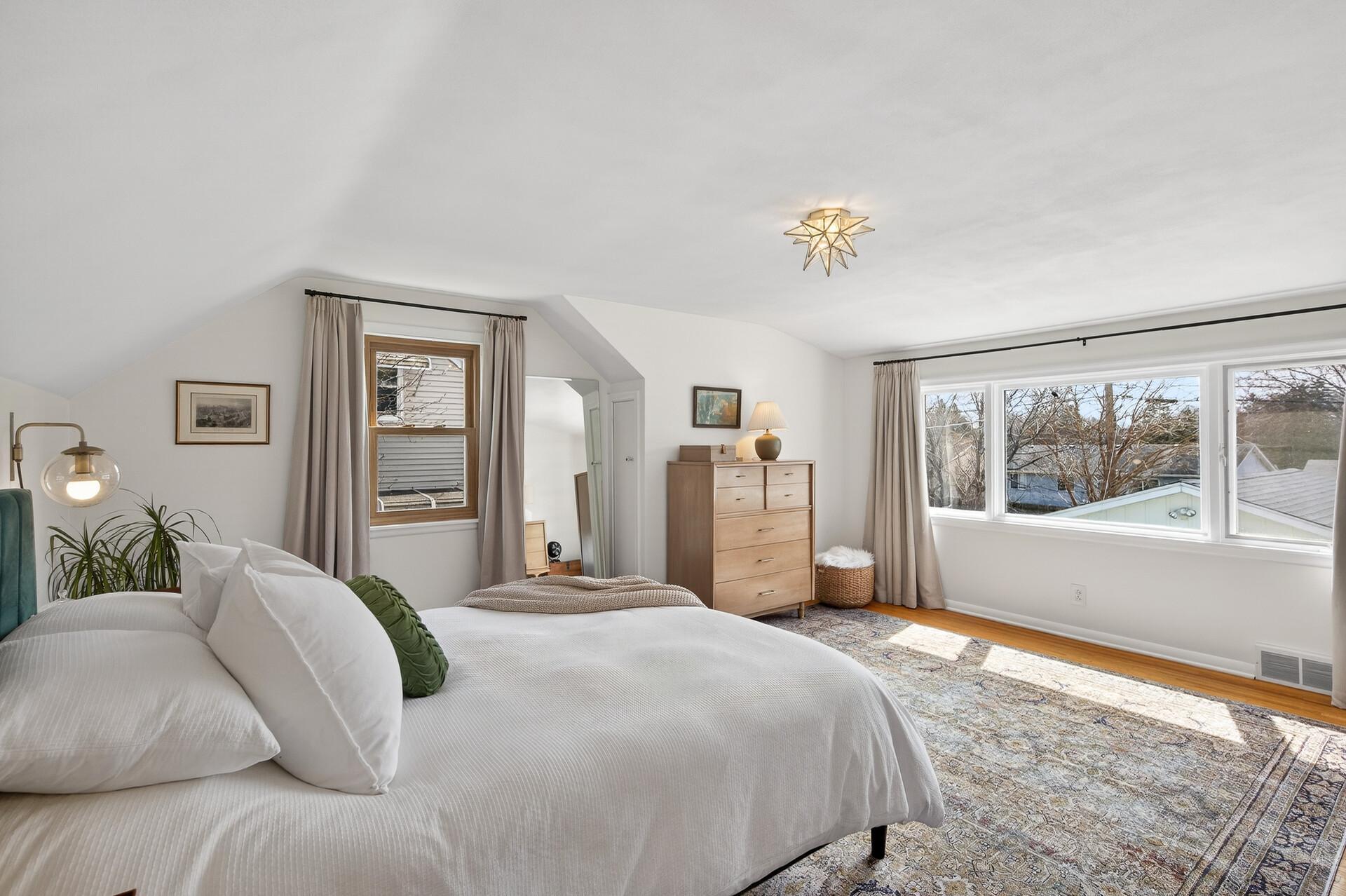 1200 Leland Road East St. Paul, MN 55109 - Photo 5 of 44