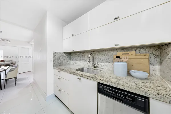 $340,000 | 1135 Euclid Avenue, Unit 101, Miami Beach, FL 33139