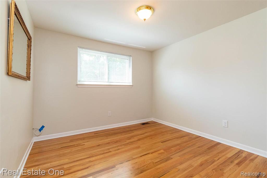 2963 West Wattles Road Troy, MI 48098 - Photo 22 of 29 Gallery Image 22